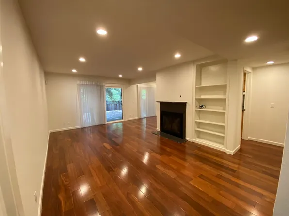 20812 4th St APT 11, Saratoga, CA 95070