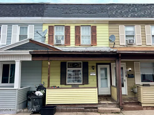 949 W 3rd St, Hazleton, PA 18201