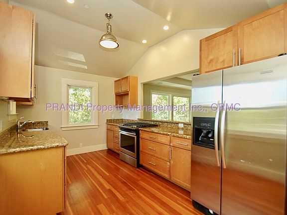 2nd image of 317 Montecito Ave