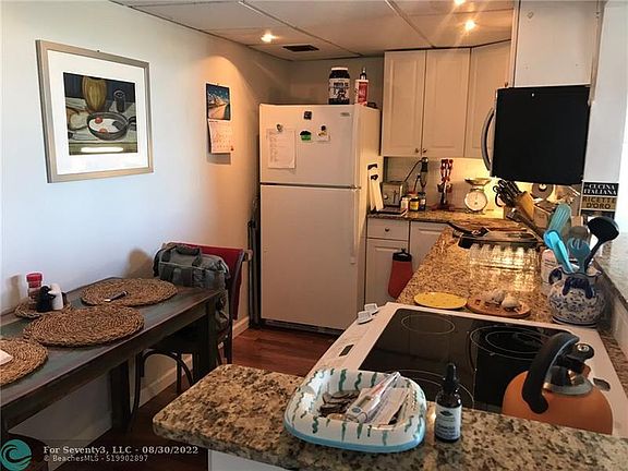5th image of 1777 SE 15th St APT 313