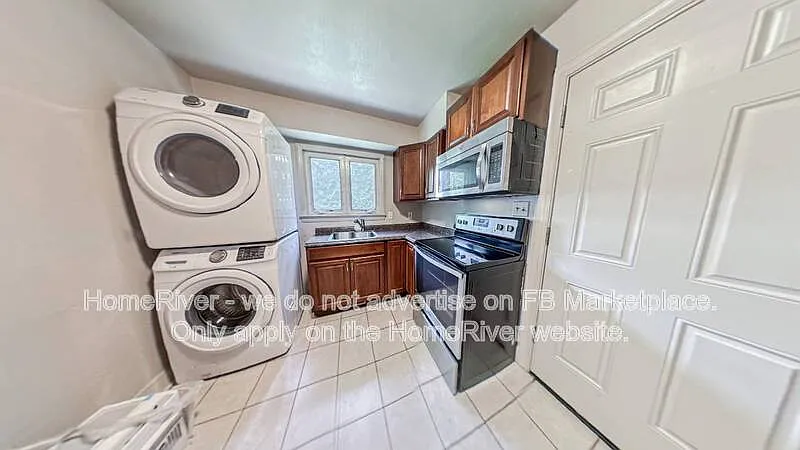 1 bed, 1.0 bath, 2793 sqft, $1,450 — Photo 2