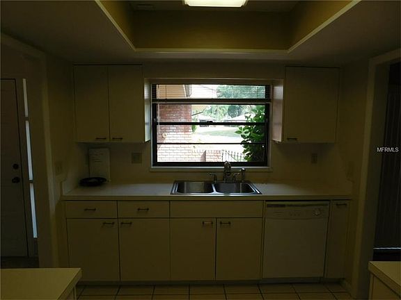 5th image of 397 Troon Ct