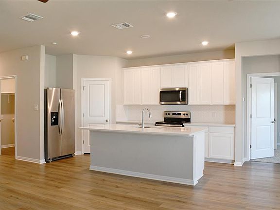 5th image of 109 Contrada Grace Ln