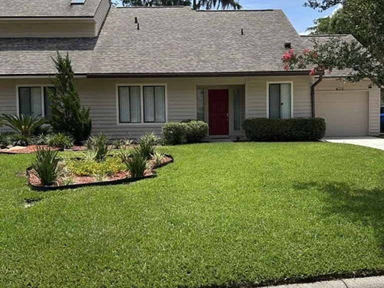 4112 Hanging Moss Ct — Photo 1