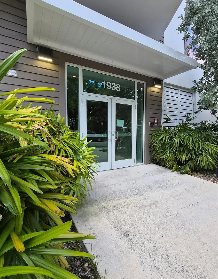 Aesthetic Apartments — Photo 3