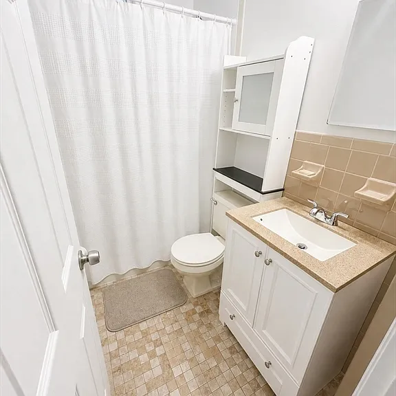 14 Hartland St #1 — Photo 9