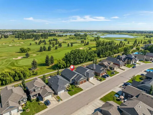 1205 Hillcrest Manor Est, Strathmore, AB T1P 0B9