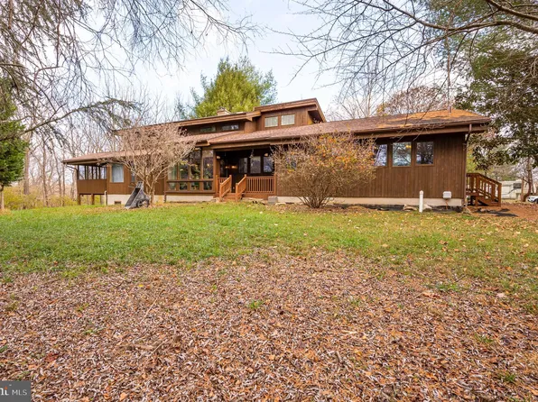 648 Abbie Ln, Kearneysville, WV 25430