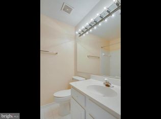21772 Brondesbury Park Ter, Sterling, VA 20166