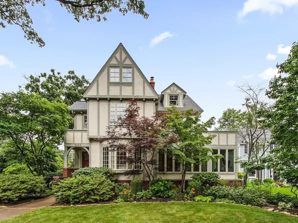 2423 Harrison St, Evanston, IL 60201