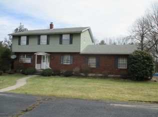 489 Sweet Valley Rd, Hunlock Creek, PA 18621