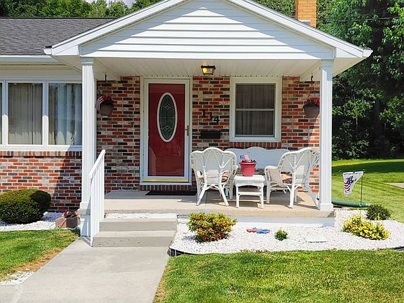 5th image of 134 Carwyn Dr