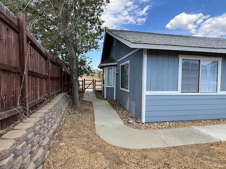 22117 Copper St — Photo 3