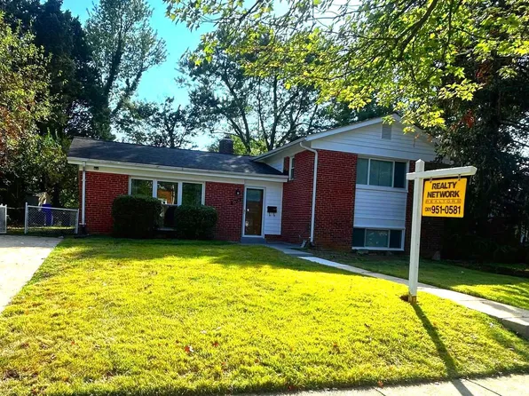 9616 Singleton Dr, Bethesda, MD 20817