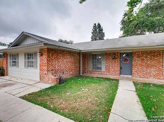 2nd image of 8239 Creekline Dr