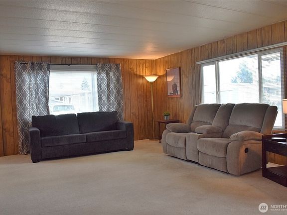 5th image of 7508 47th Avenue NE #28