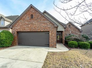 225 Glen Cross Dr, Trussville, AL 35173