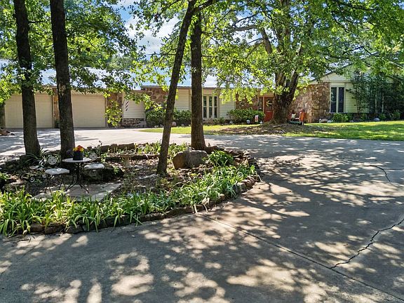 3rd image of 28862 Monks Dr