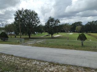 8105 Sandcrane Ln, Plant City, FL 33567