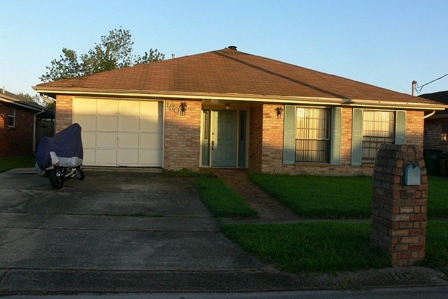 1st image of 1601 Montana Ave