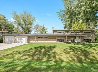 2553 N Trail Rd, Commerce Township, MI 48390