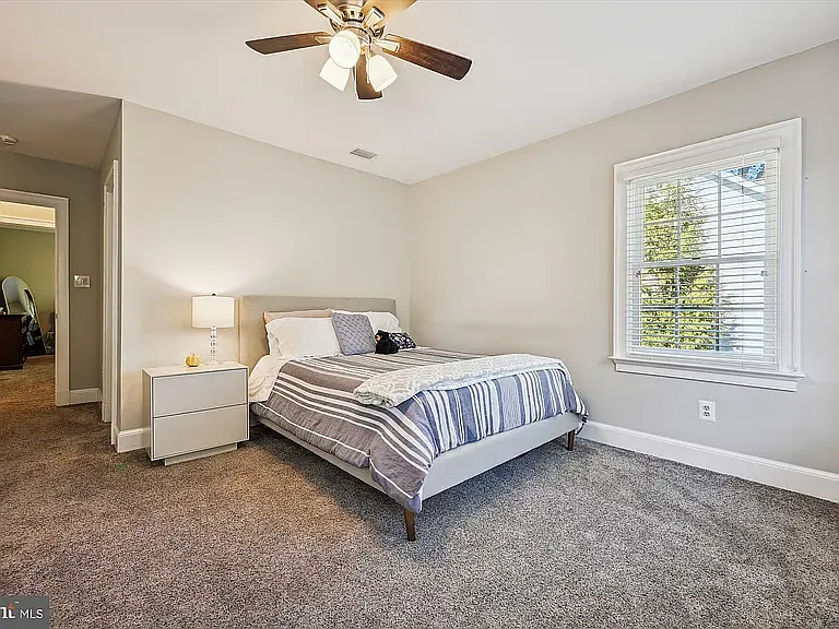 14708 Westbury Rd — Photo 37