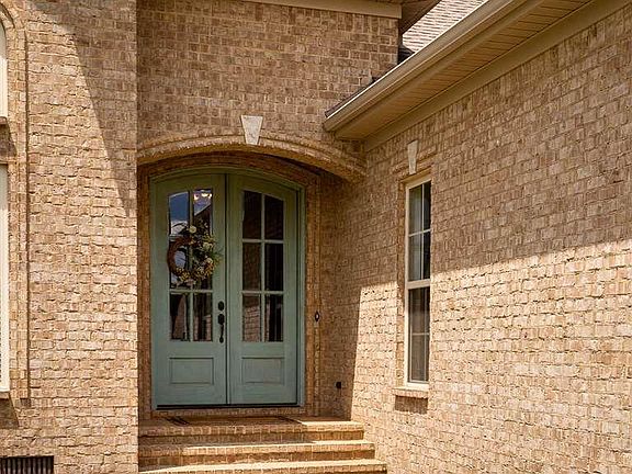 3rd image of 56 Briarwood Dr