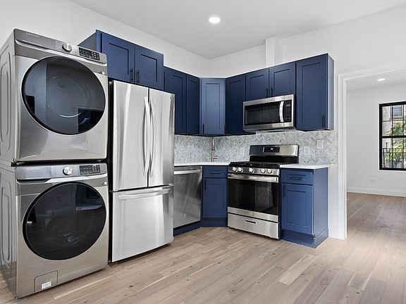 3rd image of 1313 Herkimer St #3