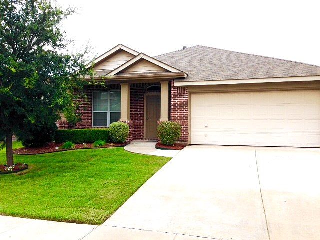 1st image of 326 Highland Creek Dr