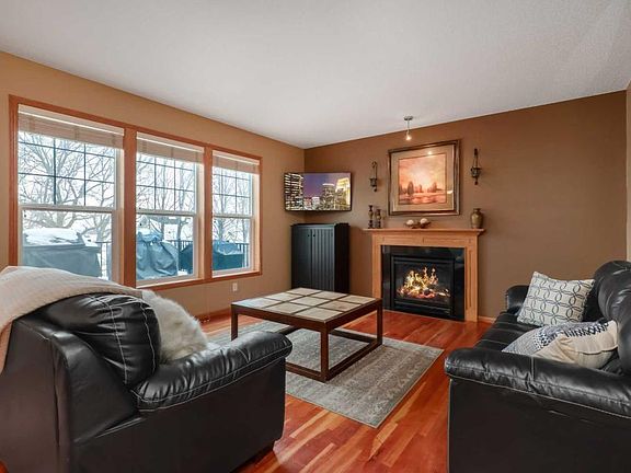 4th image of 1123 Lorraine Ct