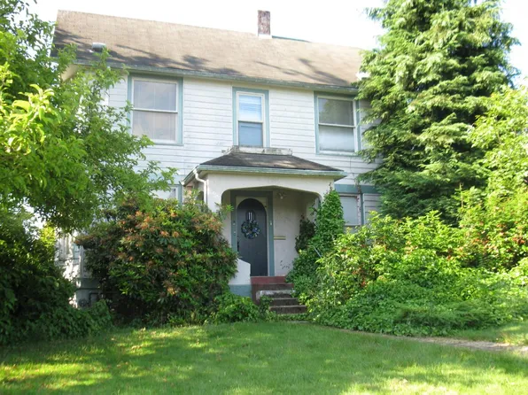 3516 S 9th St #2, Tacoma, WA 98405