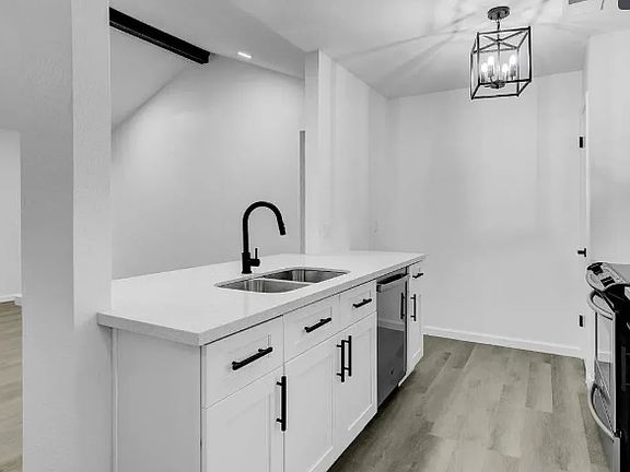 4th image of 108 Sparrow Way