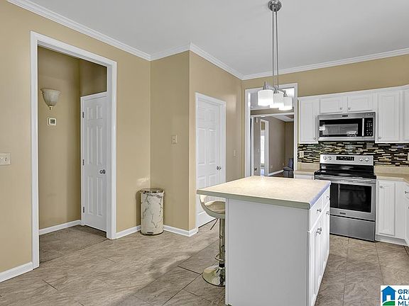5th image of 1223 Pebble Creek Cir