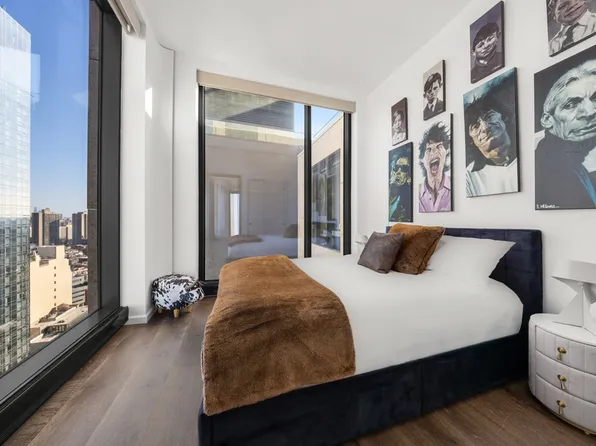 570 Broome Street image 11 of 22