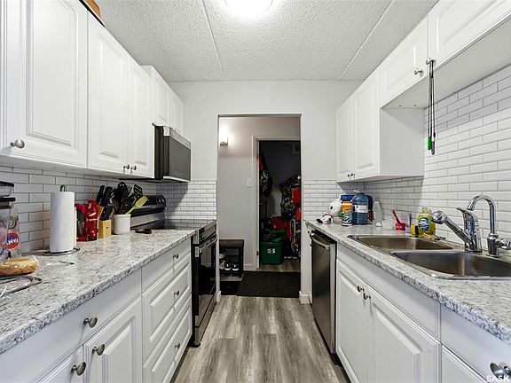 5th image of UNIT 612-4045 Rae STREET