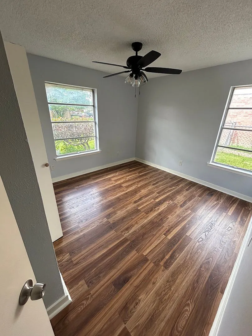 4 bed, 1668 sqft, $2,400 — Photo 4