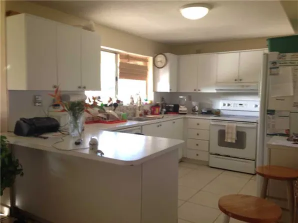 3210 SW 104th Ct, Miami, FL 33165