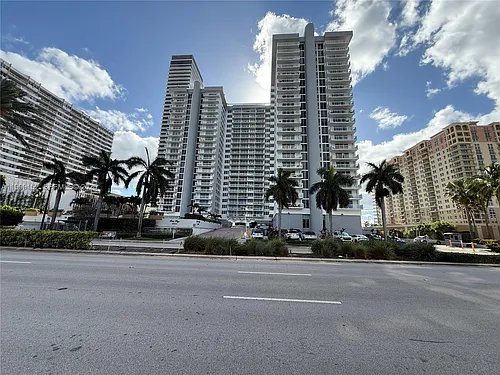 2030 S Ocean Dr #803 Photo 1