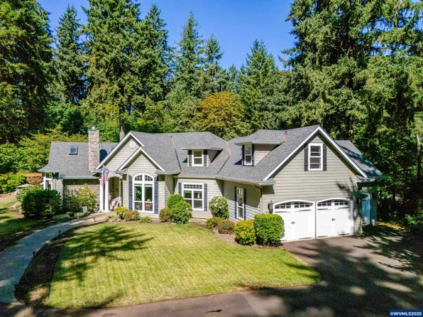 4598 Grand Fir Ln S, Salem, OR 97302