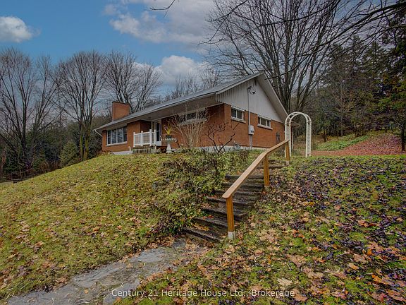 4th image of 252 Durham Rd W