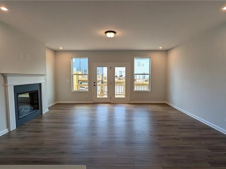 3053 Beacon Bend Xing — Photo 10