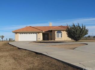 9815 Schiltz Rd, Phelan, CA 92371