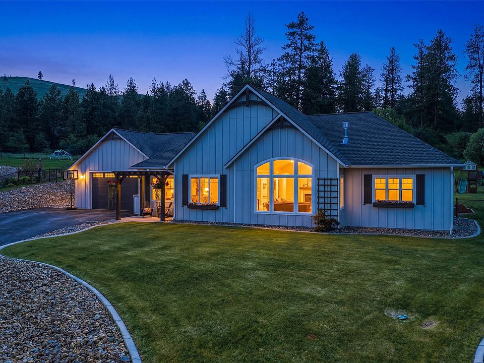 1st image of 15157 Tyson Way