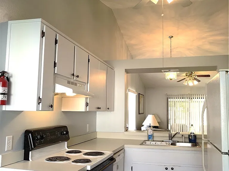 1871 Arrowwood Ln — Photo 5
