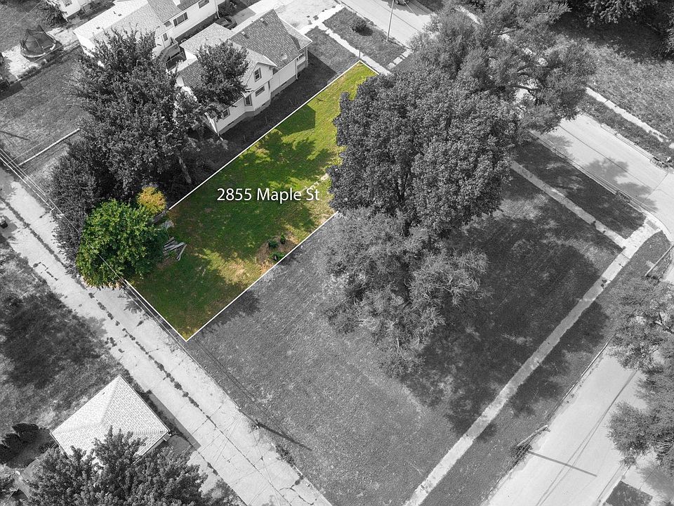 1st image of 2855 Maple St