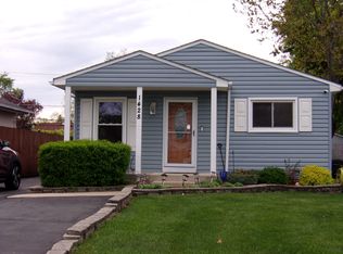 1428 Juneway Ter, Round Lake Beach, IL