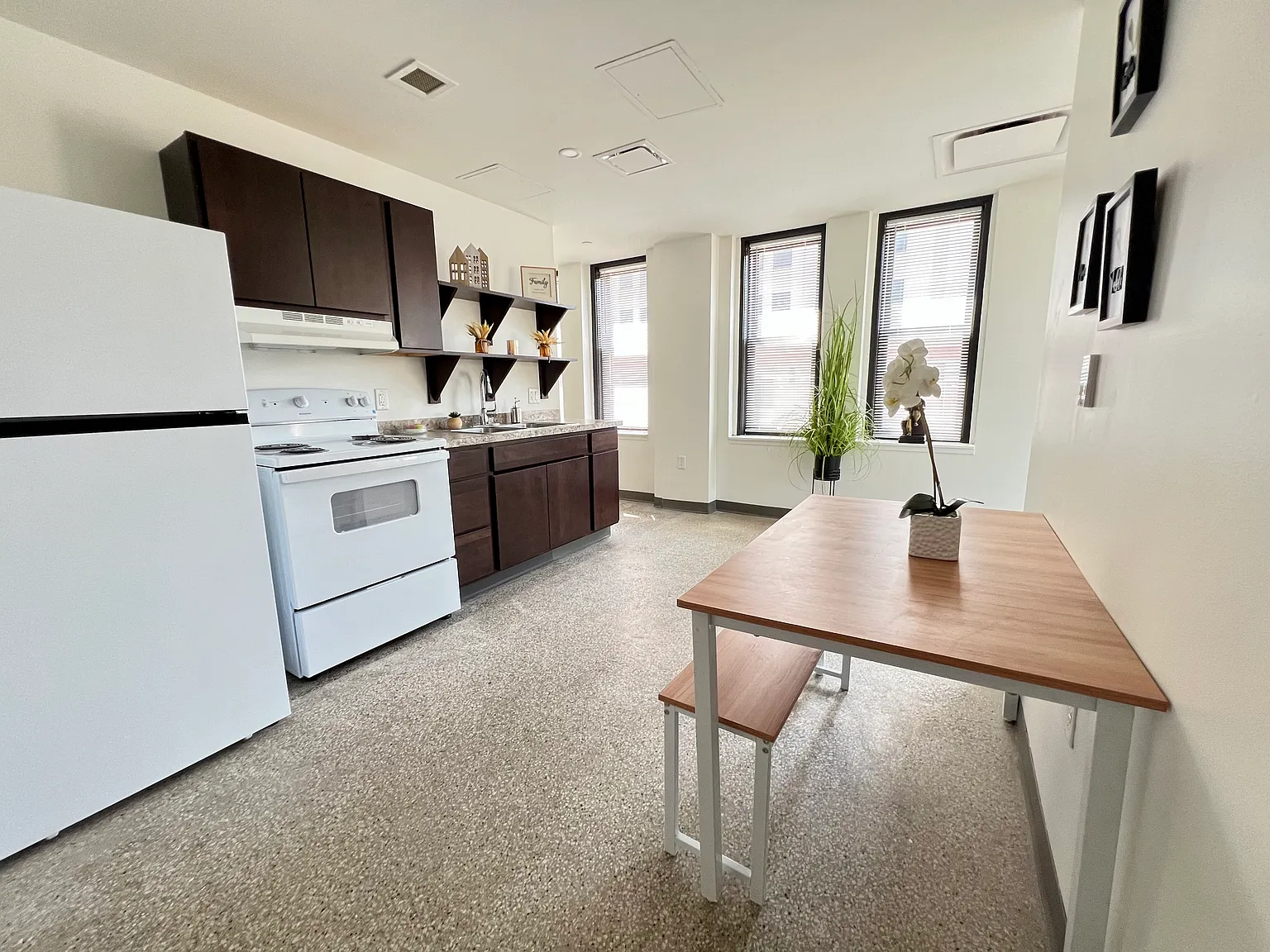 Historic 10th Street Residences — Photo 4