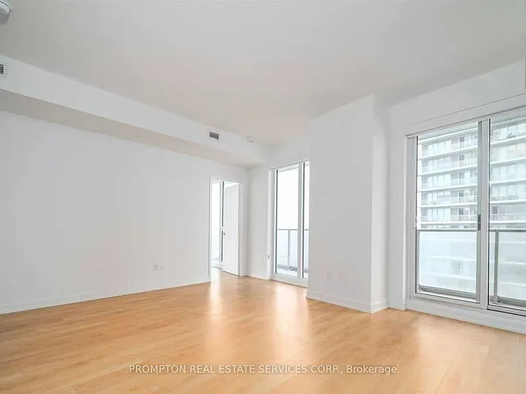 117 McMahon Dr #1503 — Photo 11