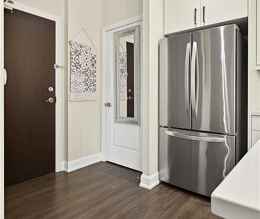 4th image of 2 King St W #304
