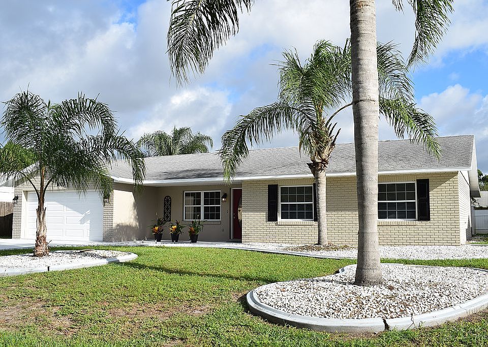 1st image of 1073 Wexford Way